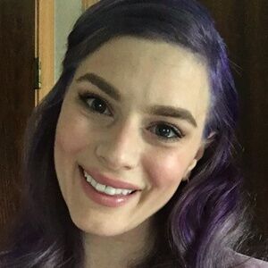 Meet your Posher, Devin